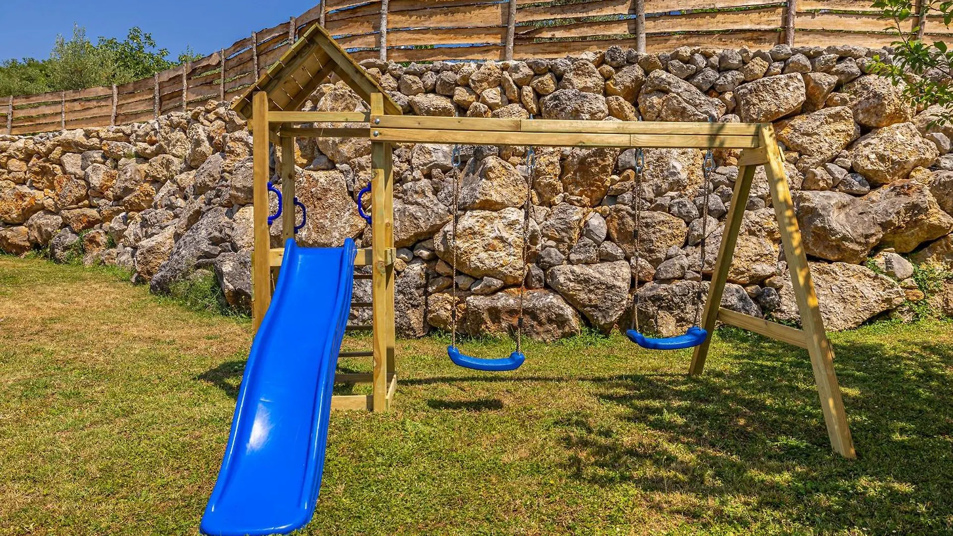 Villa Franolic Bajcici 0*,  Κροατία